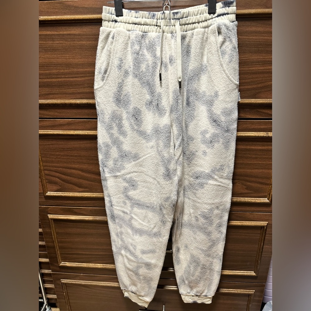 Feat Brand Blanket Blend Joggers Size Medium